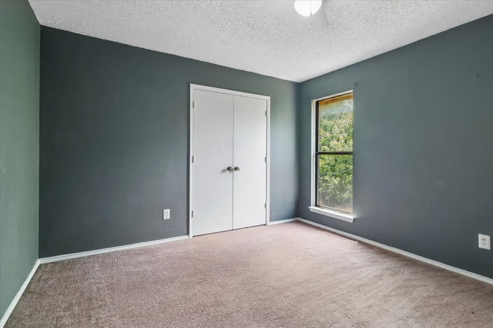 720 Ford Drive Cedar Hill, TX 75104