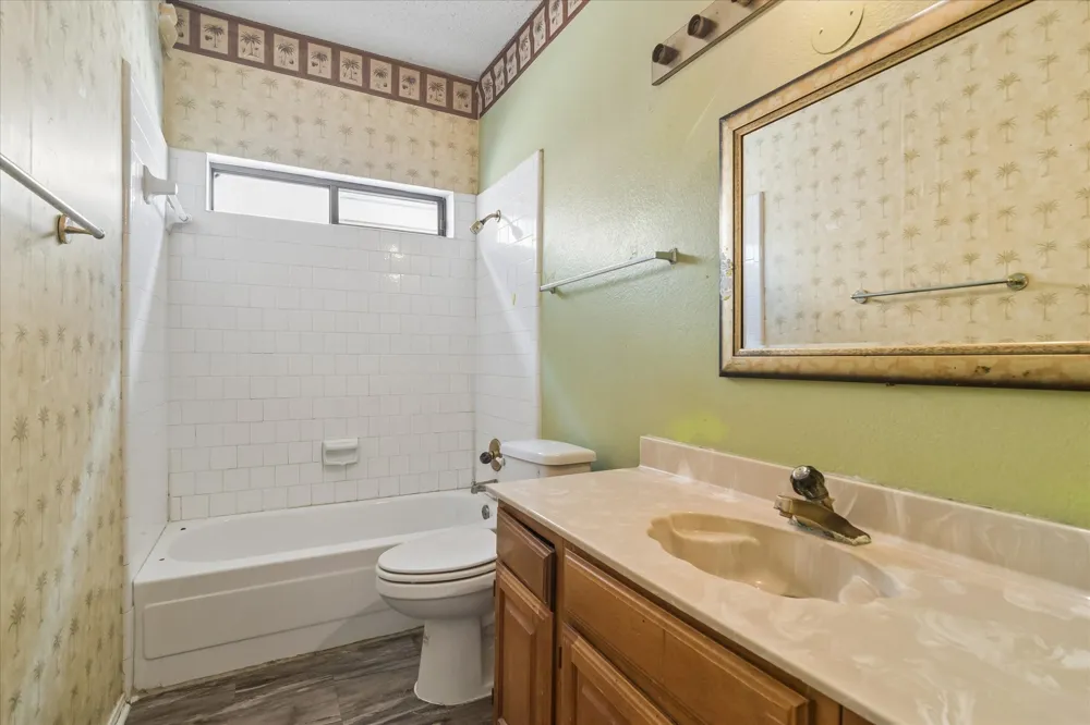 720 Ford Drive Cedar Hill, TX 75104