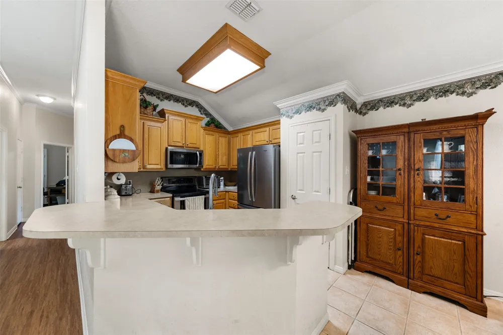 616 Pebble Creek Drive Hewitt, TX 76643