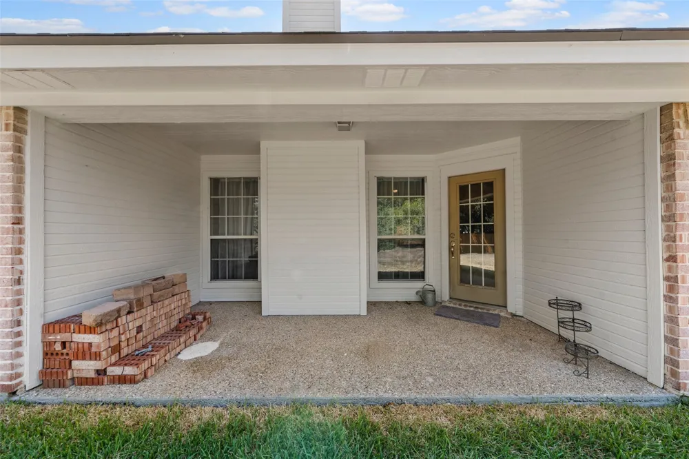 616 Pebble Creek Drive Hewitt, TX 76643
