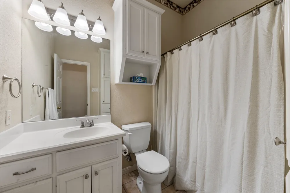 616 Pebble Creek Drive Hewitt, TX 76643