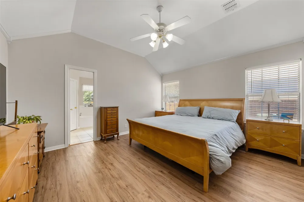 616 Pebble Creek Drive Hewitt, TX 76643