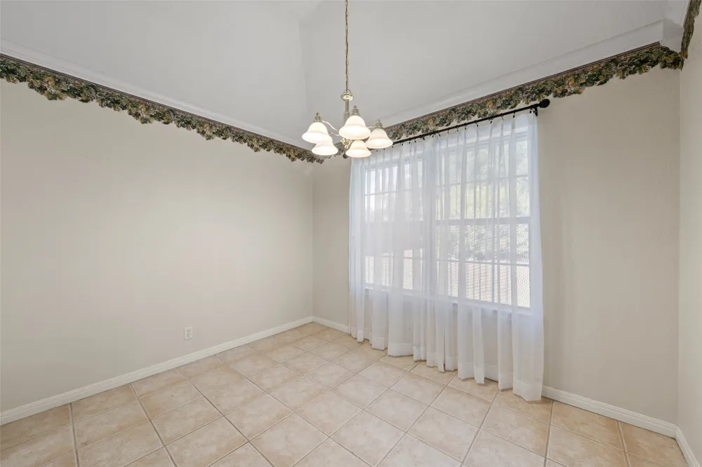 616 Pebble Creek Drive Hewitt, TX 76643