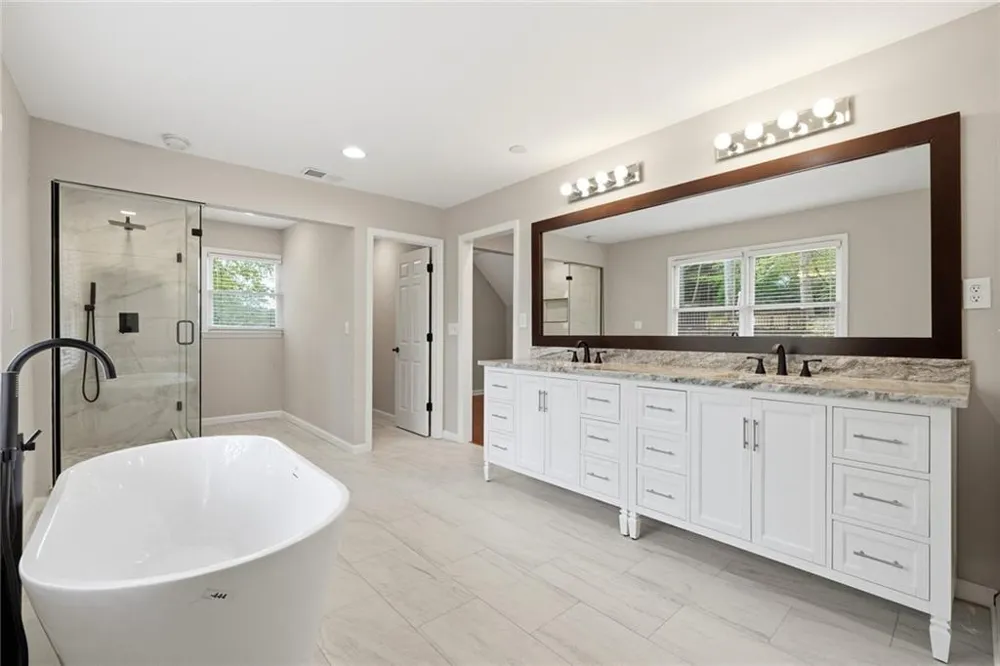 220 Clipper Bay Drive Alpharetta, GA 30005