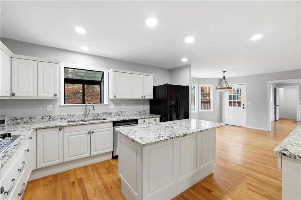 220 Clipper Bay Drive Alpharetta, GA 30005