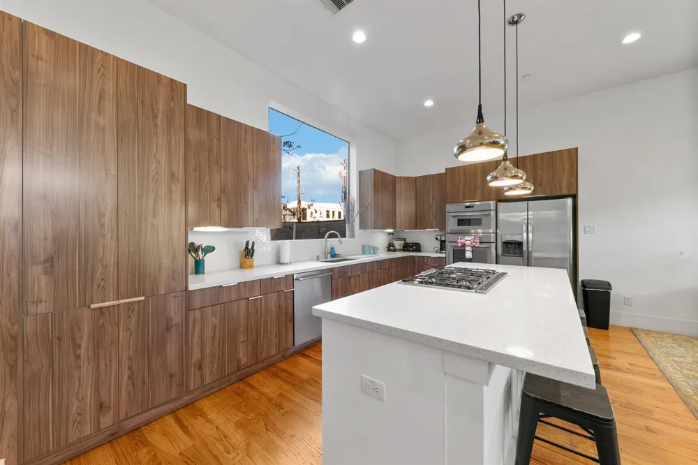 606 Oakley Street Houston, TX 77006
