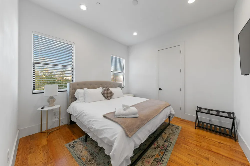 606 Oakley Street Houston, TX 77006