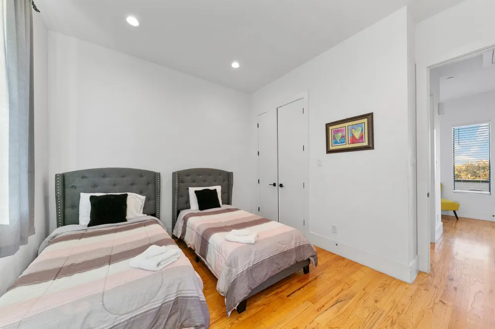 606 Oakley Street Houston, TX 77006