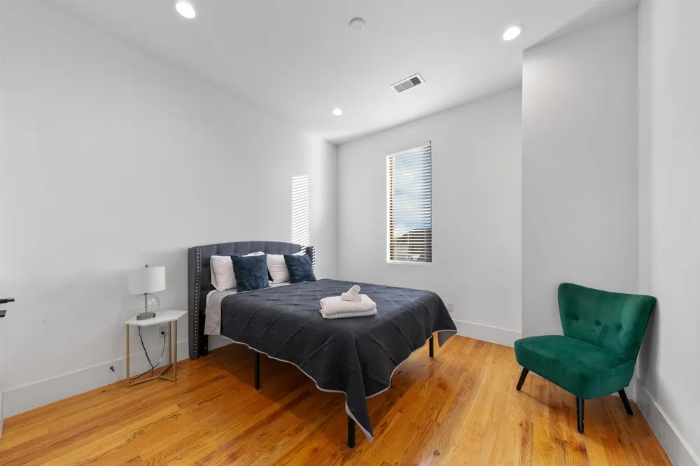 606 Oakley Street Houston, TX 77006