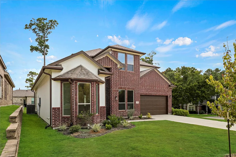 250 Hampton Glen Road Montgomery, TX 77356