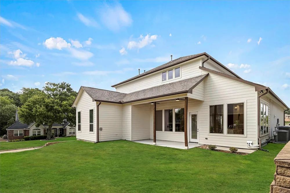 250 Hampton Glen Road Montgomery, TX 77356