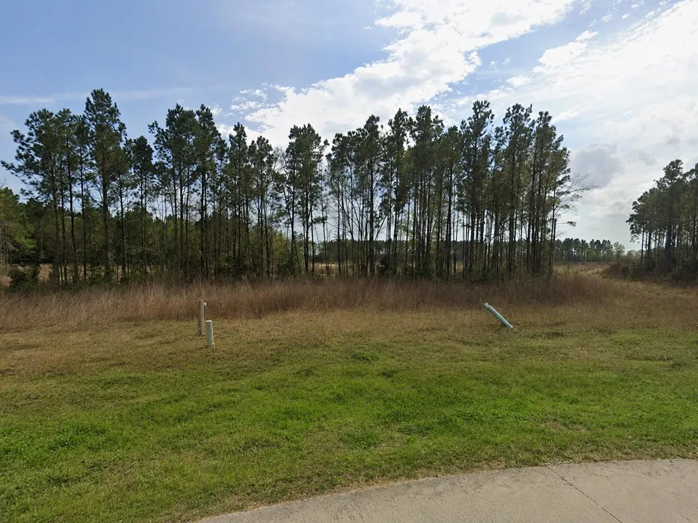 6037 Road 5897 Cleveland, TX 77327