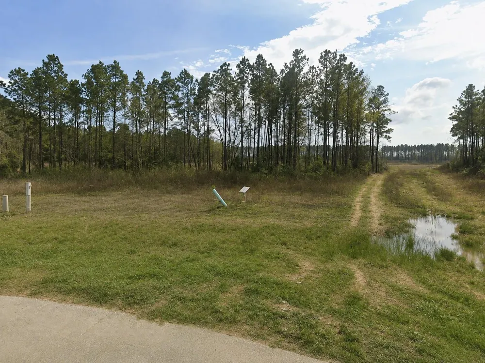 6037 Road 5897 Cleveland, TX 77327