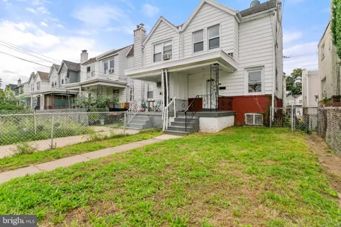 7038 CLOVER LANE