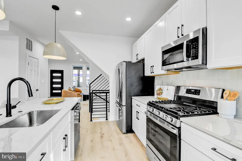 517 FLORIDA AVENUE NE Washington, DC 20002