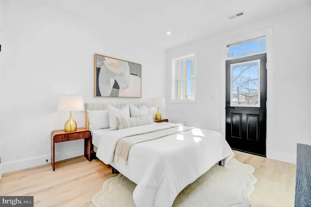 517 FLORIDA AVENUE NE Washington, DC 20002