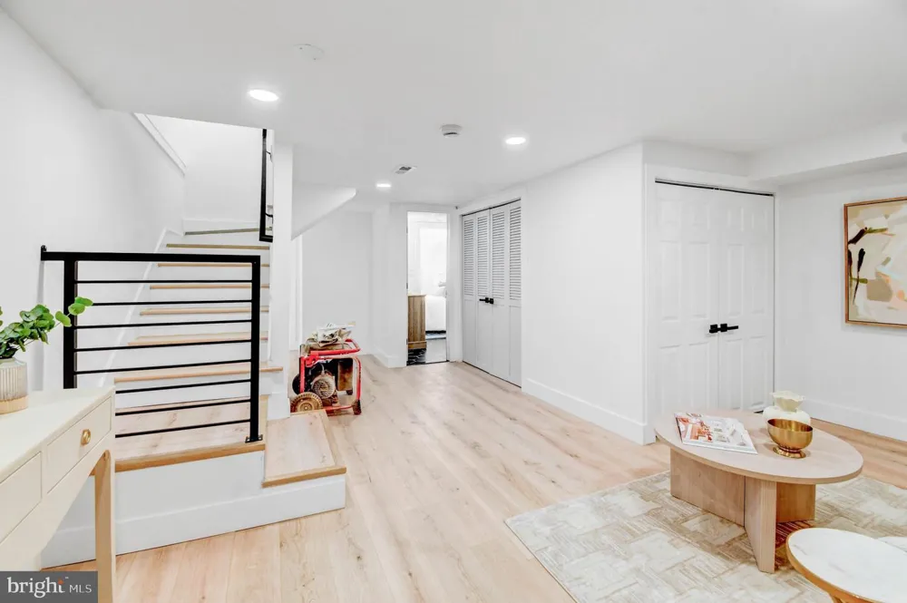 517 FLORIDA AVENUE NE Washington, DC 20002