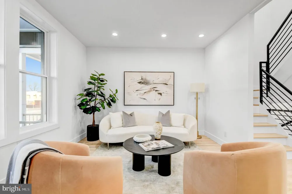 517 FLORIDA AVENUE NE Washington, DC 20002