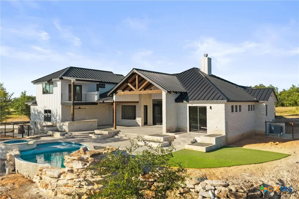 765 Legacy Hills Drive Johnson City, TX 78636