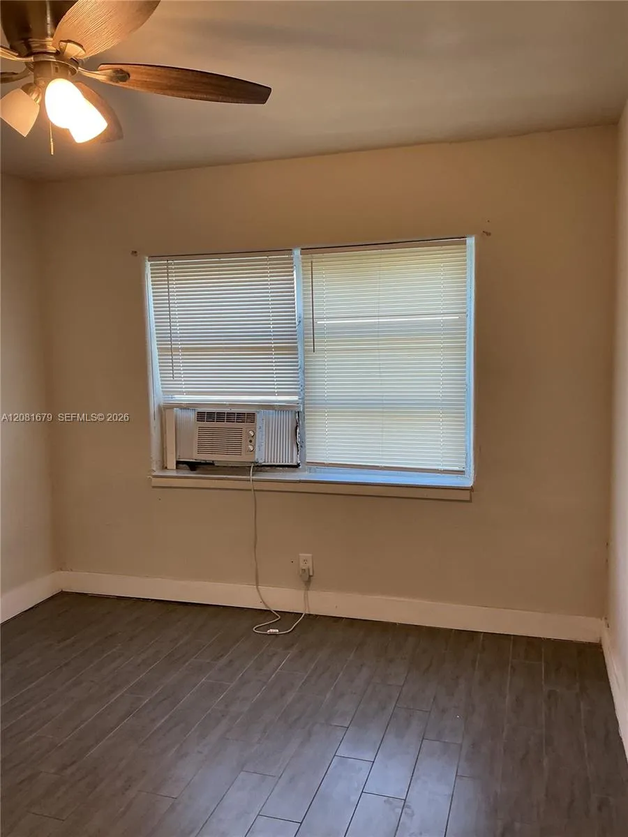 2222 Van Buren St #26 Hollywood, FL 33020