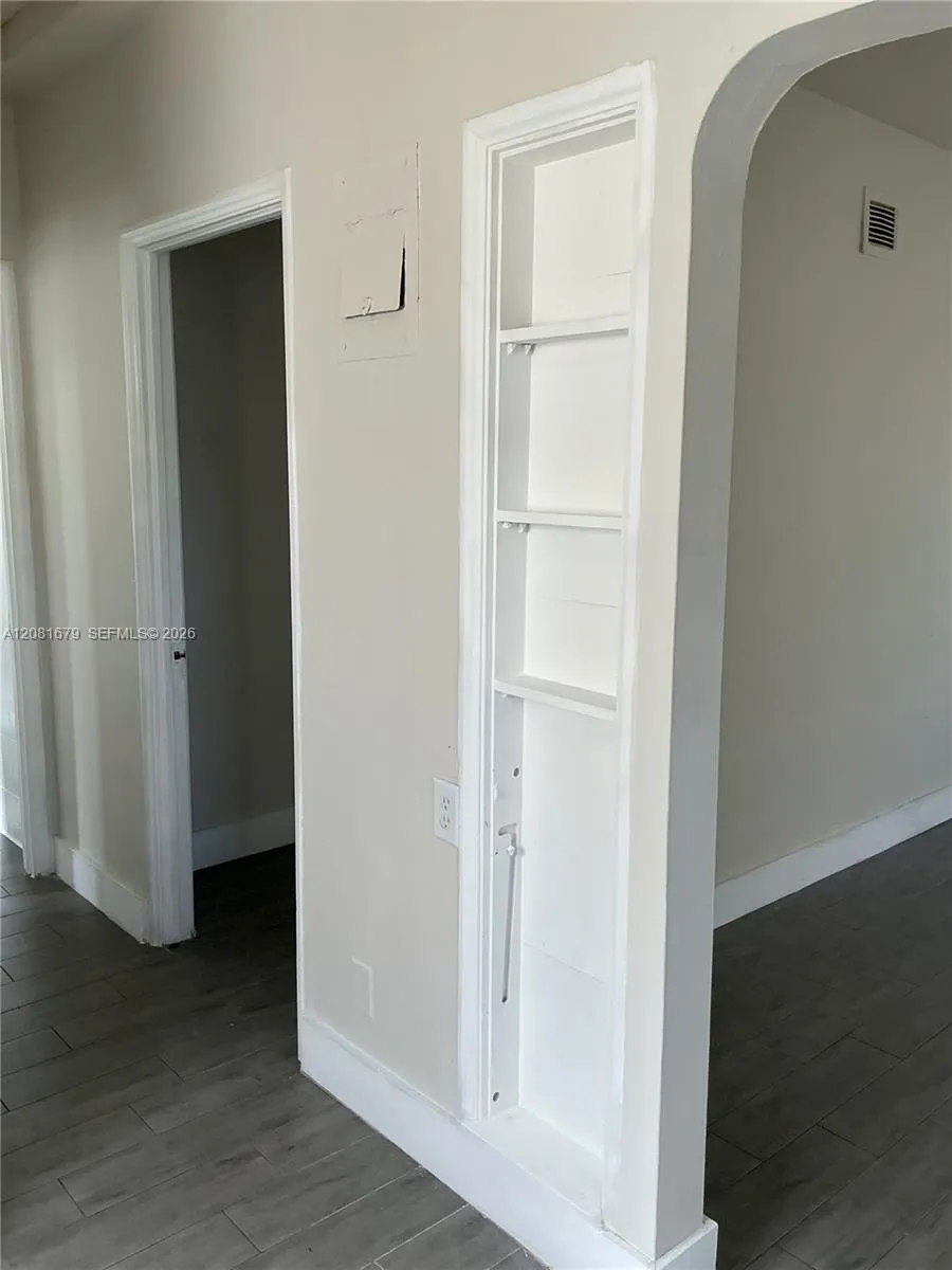 2222 Van Buren St #26 Hollywood, FL 33020
