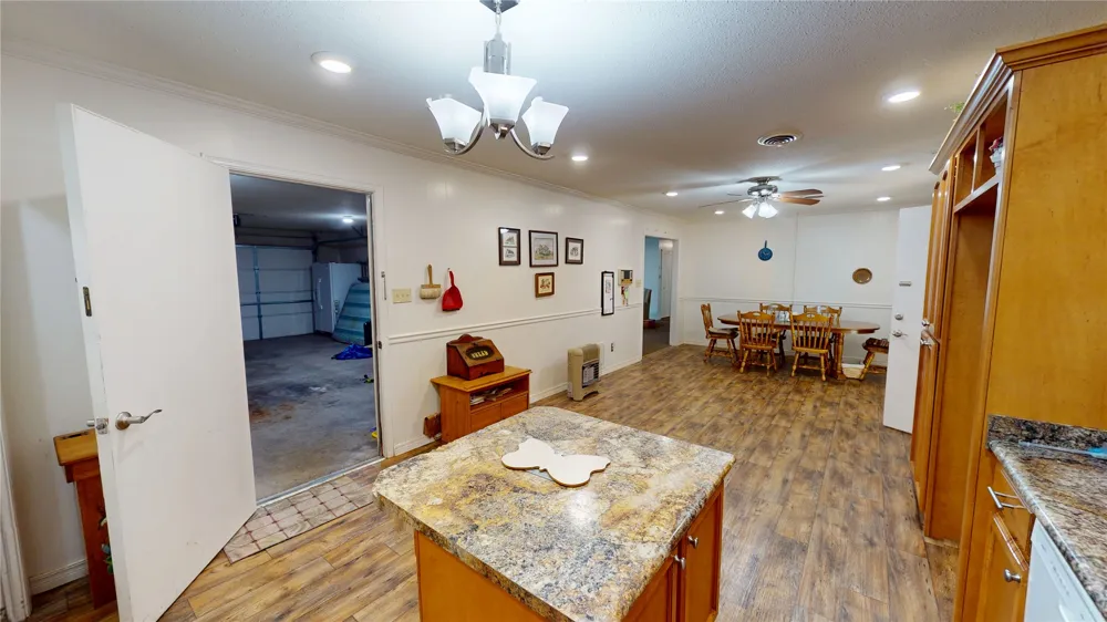 517 Webb Avenue Ada, OK 74820
