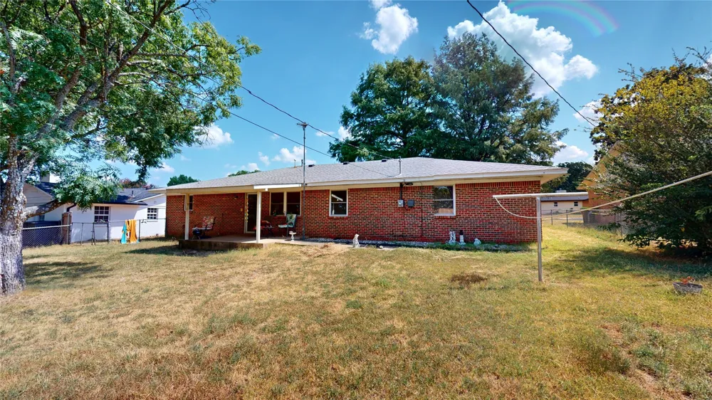 517 Webb Avenue Ada, OK 74820