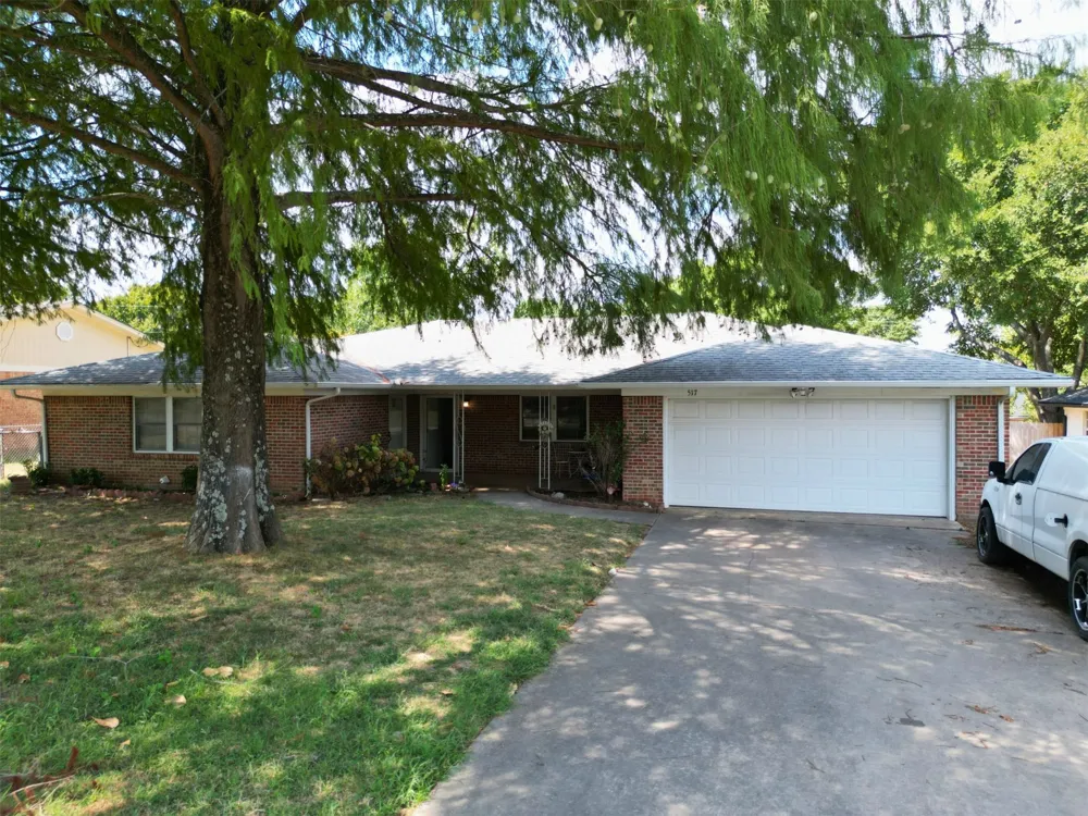517 Webb Avenue Ada, OK 74820