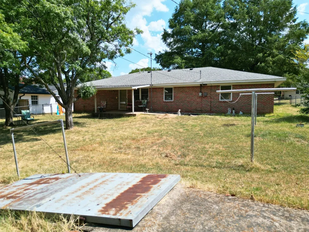 517 Webb Avenue Ada, OK 74820