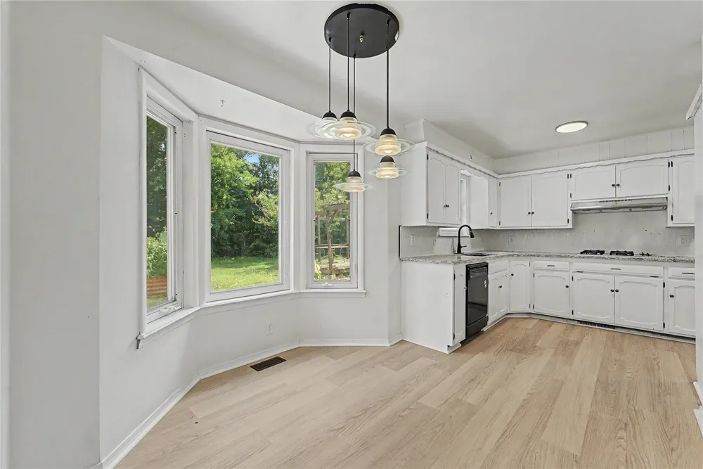 5235 S 69th EastAvenue Tulsa, OK 74145