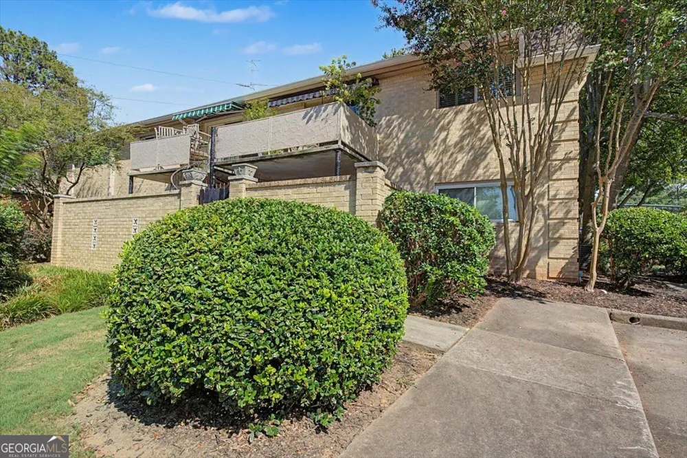 5400 Roswell RD Sandy Springs, GA 30342