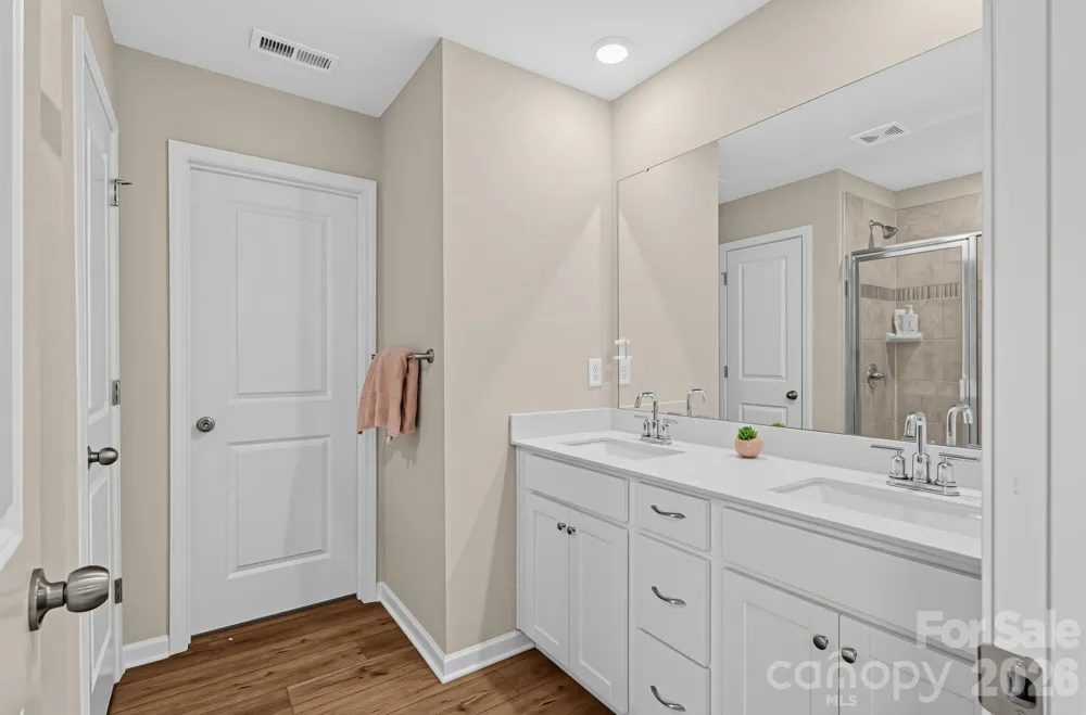9830 Old Garden Circle Gastonia, NC 28056