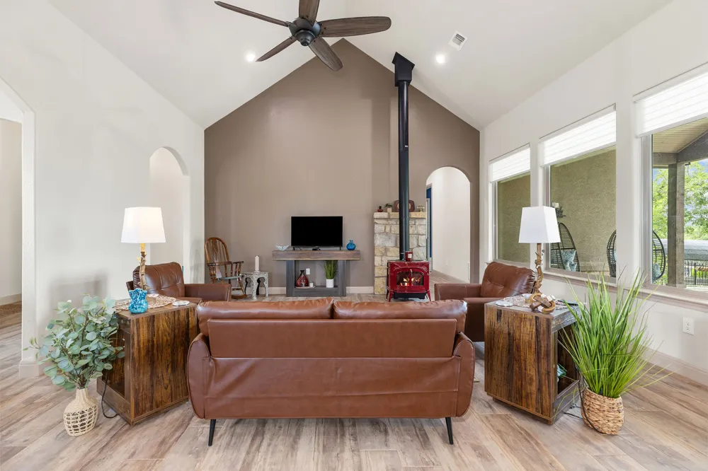 128 Strada Luca Florence, TX 76527
