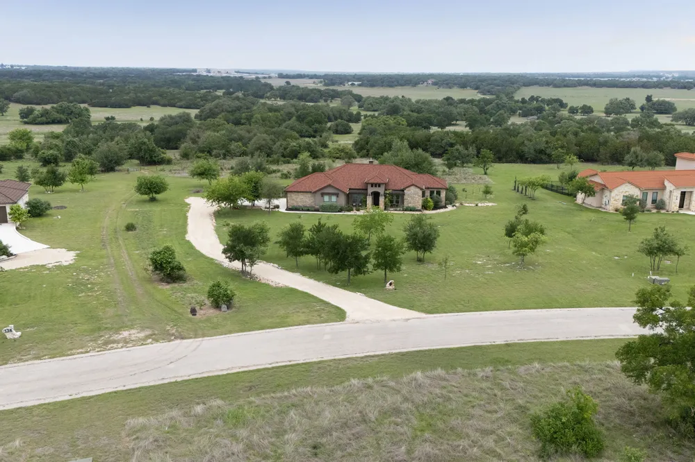128 Strada Luca Florence, TX 76527