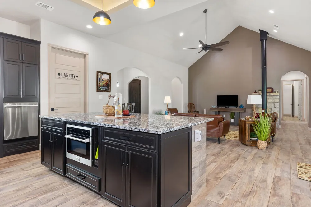 128 Strada Luca Florence, TX 76527