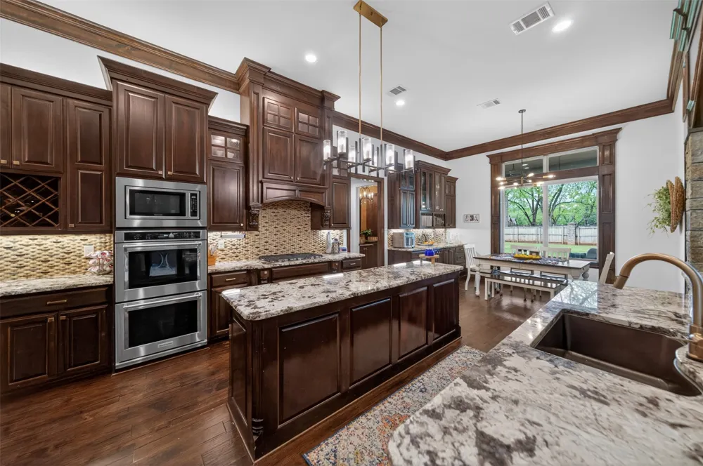 314 Hines Crossing Bullard, TX 75757