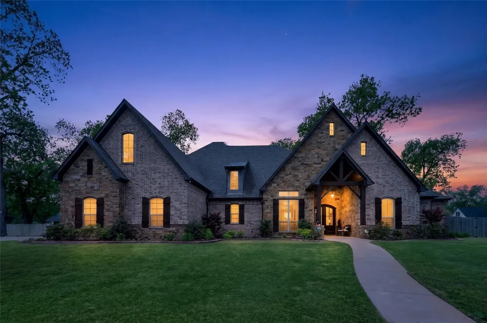 314 Hines Crossing Bullard, TX 75757