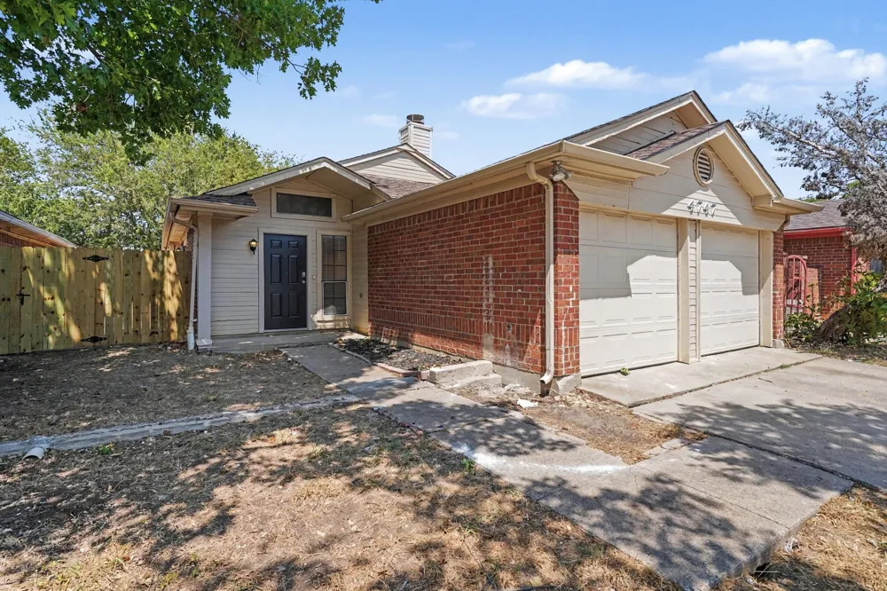 4747 Poppy Drive E Fort Worth, TX 76137