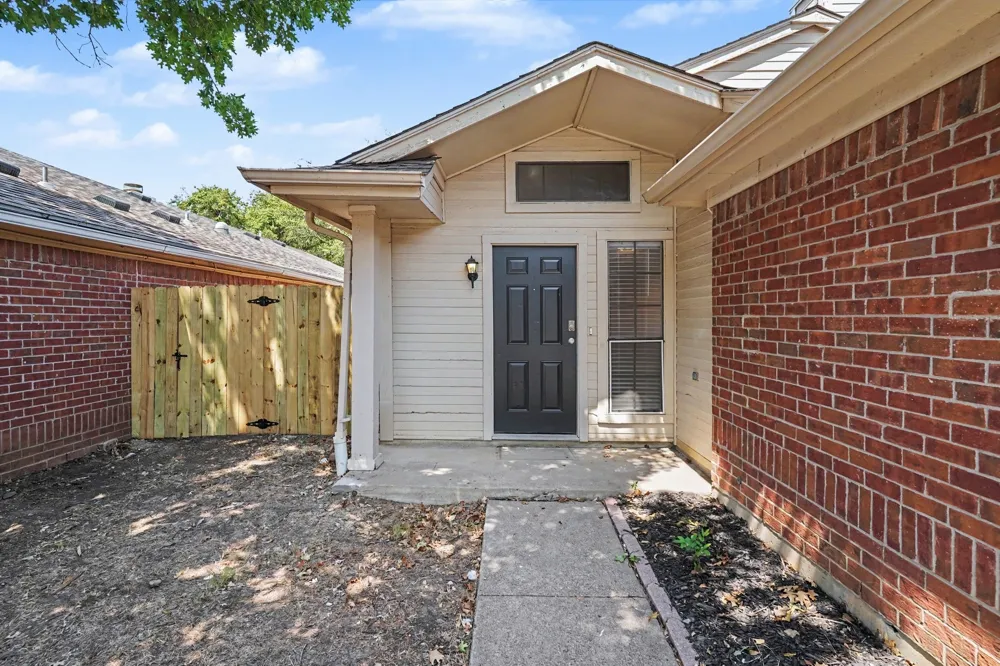 4747 Poppy Drive E Fort Worth, TX 76137