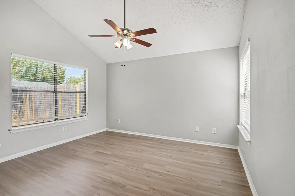 4747 Poppy Drive E Fort Worth, TX 76137