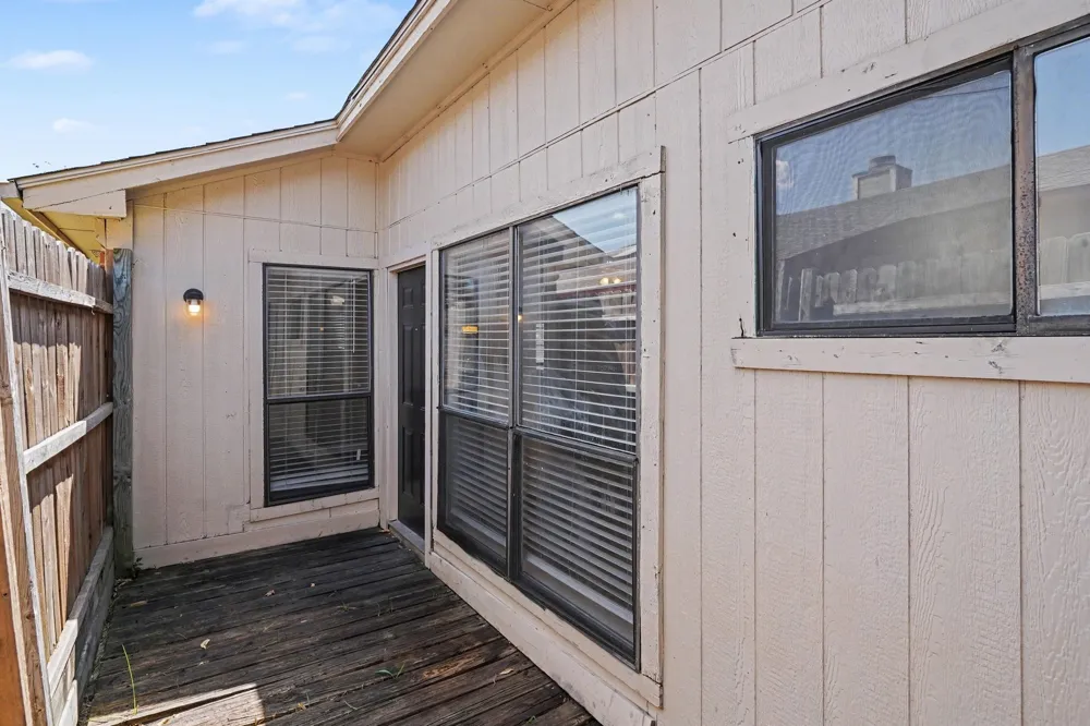 4747 Poppy Drive E Fort Worth, TX 76137