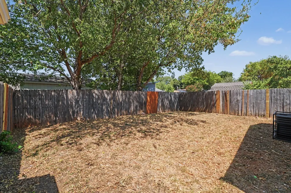 4747 Poppy Drive E Fort Worth, TX 76137