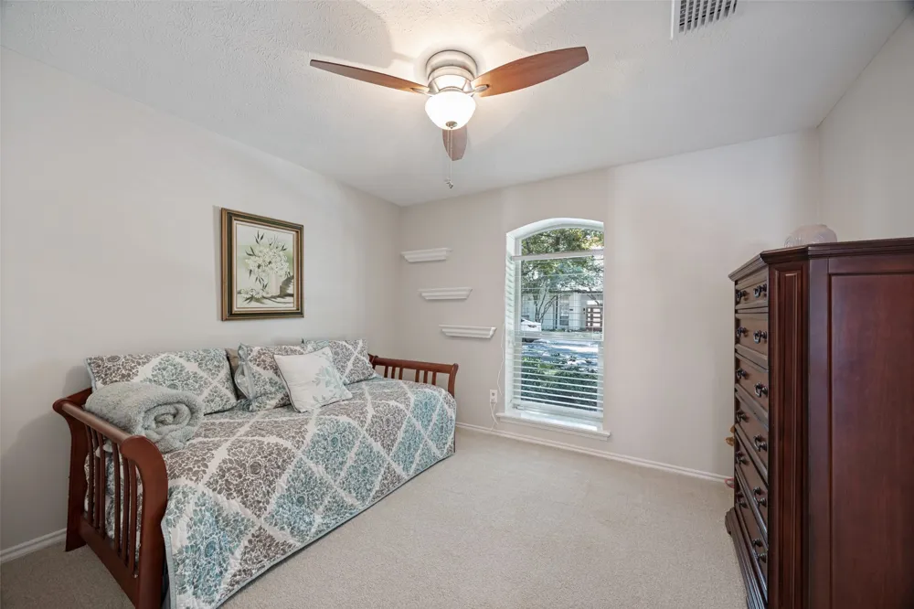 6223 Fox Trail Dallas, TX 75248