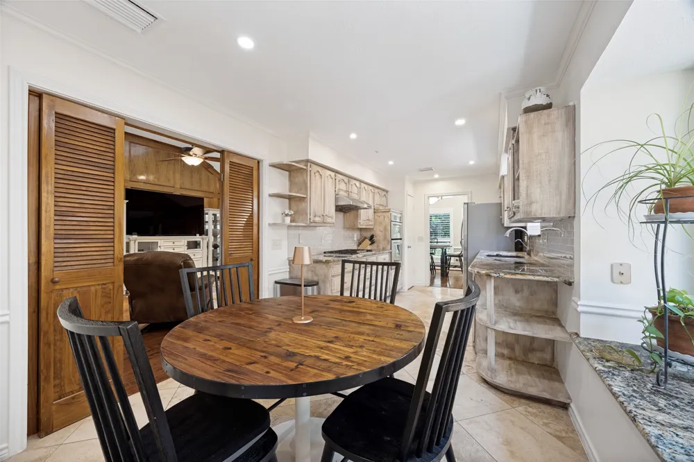 6223 Fox Trail Dallas, TX 75248