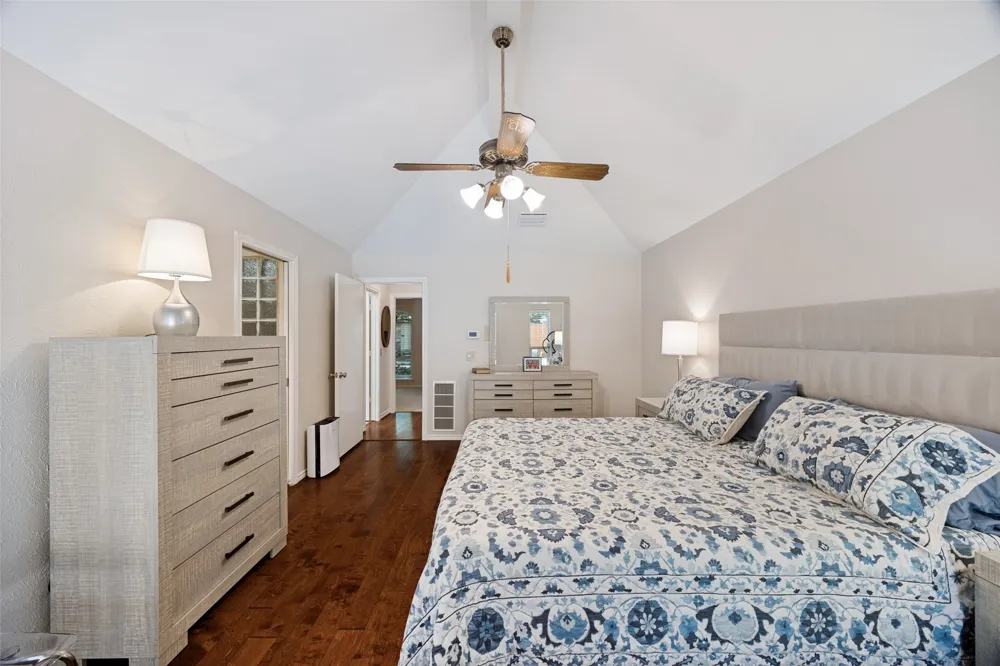 6223 Fox Trail Dallas, TX 75248