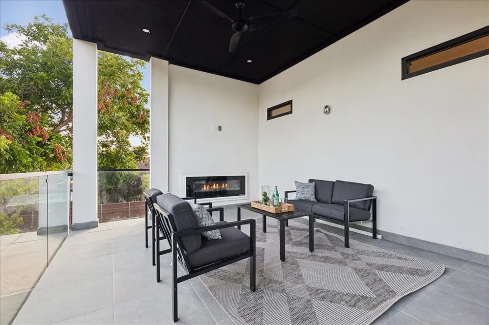 3828 Eaton Drive Dallas, TX 75220