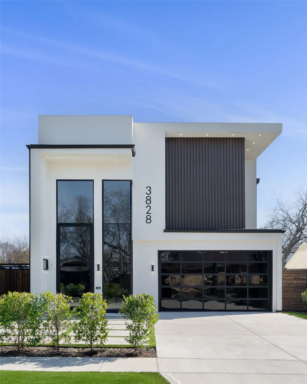 3828 Eaton Drive Dallas, TX 75220