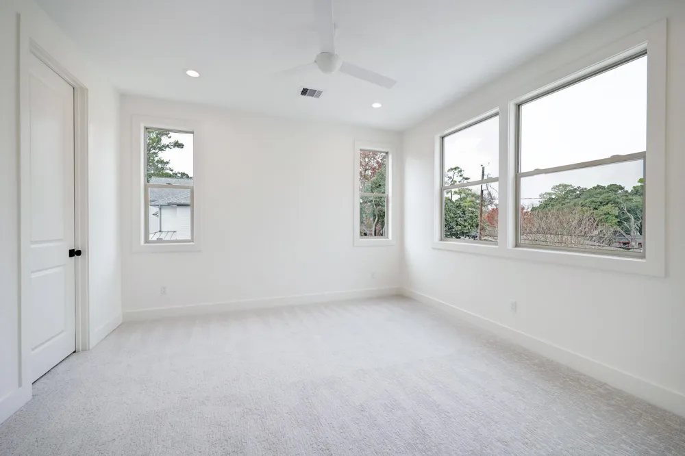 2031 Saxon Drive Houston, TX 77018