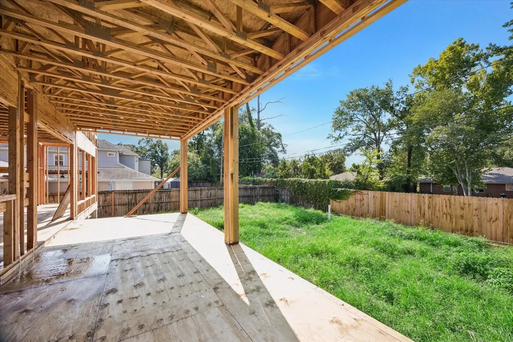 2031 Saxon Drive Houston, TX 77018