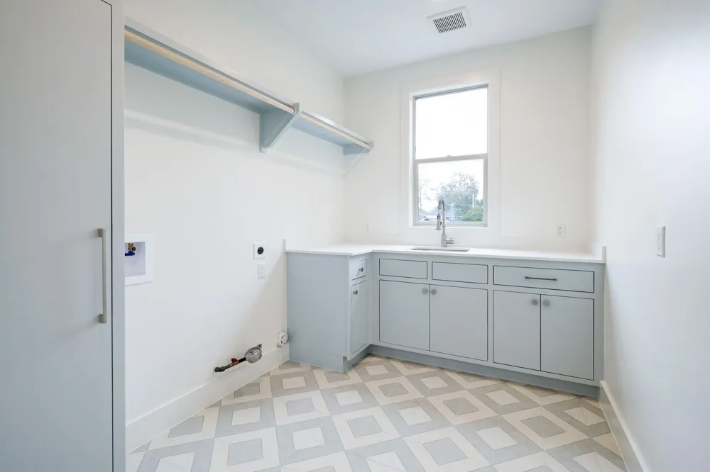 2031 Saxon Drive Houston, TX 77018